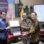 Bupati Riau Minta Koperasi Manfaatkan Teknologi Informasi di Revolusi Industri 4.0