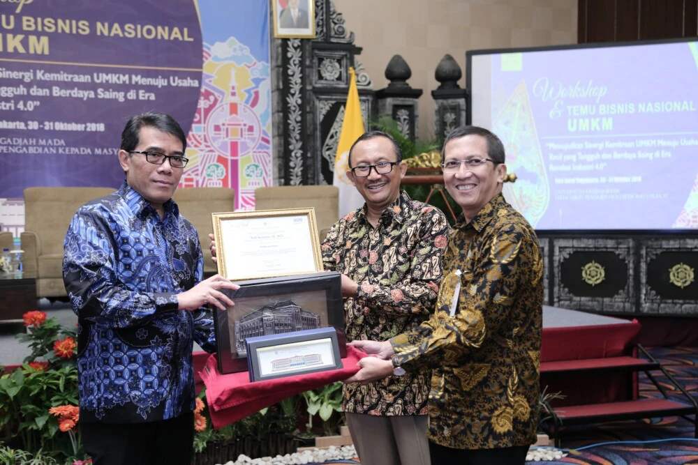 Bupati Riau Minta Koperasi Manfaatkan Teknologi Informasi di Revolusi Industri 4.0