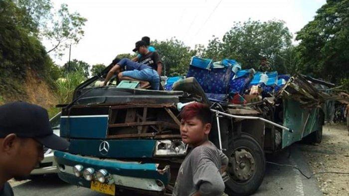 Kumpulan Fakta Hasil Olah TKP Kecelakaan Maut Bus di Riau